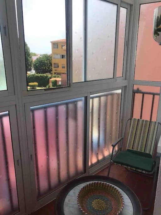 Mar Y Gibraltar: ¡Tu Refugio! La Linea de la Concepcion Exterior foto