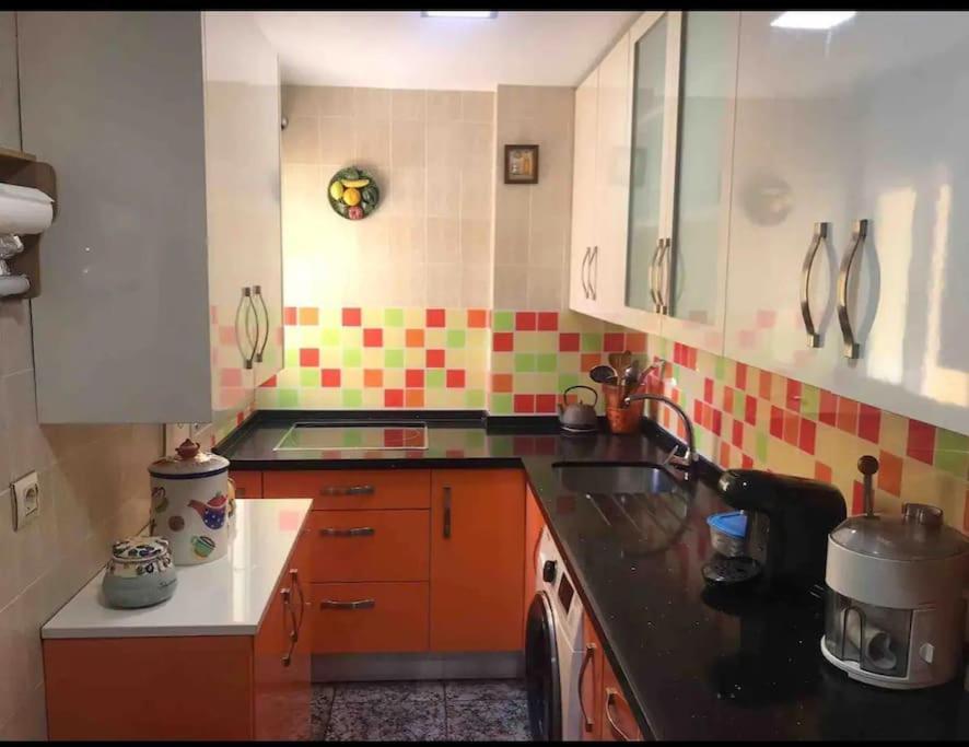 Mar Y Gibraltar: ¡Tu Refugio! La Linea de la Concepcion Exterior foto